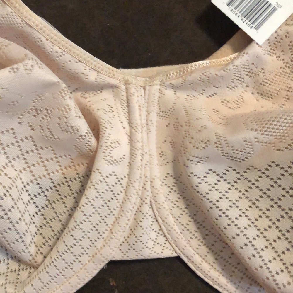 Wacoal Bra 42DDD - Picture 4 of 9